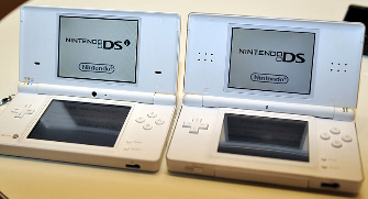 DSi (left) vs DS Lite (right) Screen Comparison