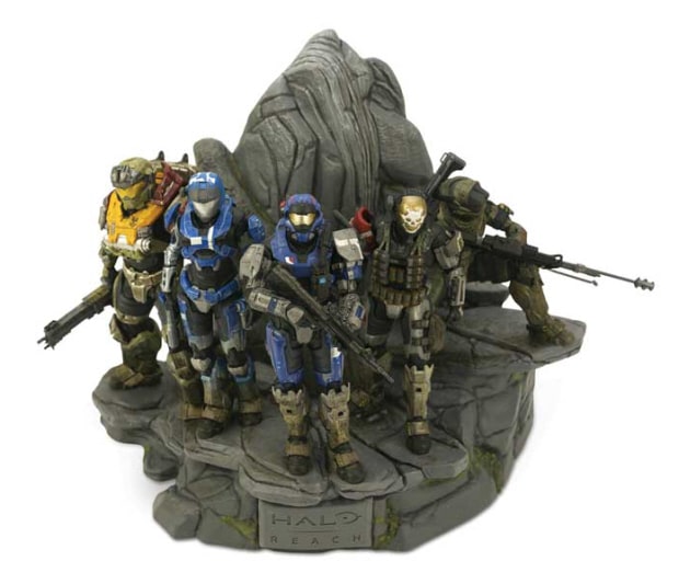 Halo Reach Noble Team McFarlane Toys statue. Legendary Edition bonus