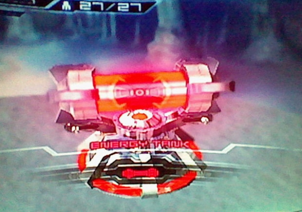 Metroid: Other M Energy Tank item close-up screenshot (Wii)