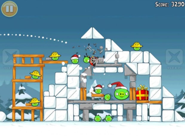 Angry Birds Christmas Edition screenshot