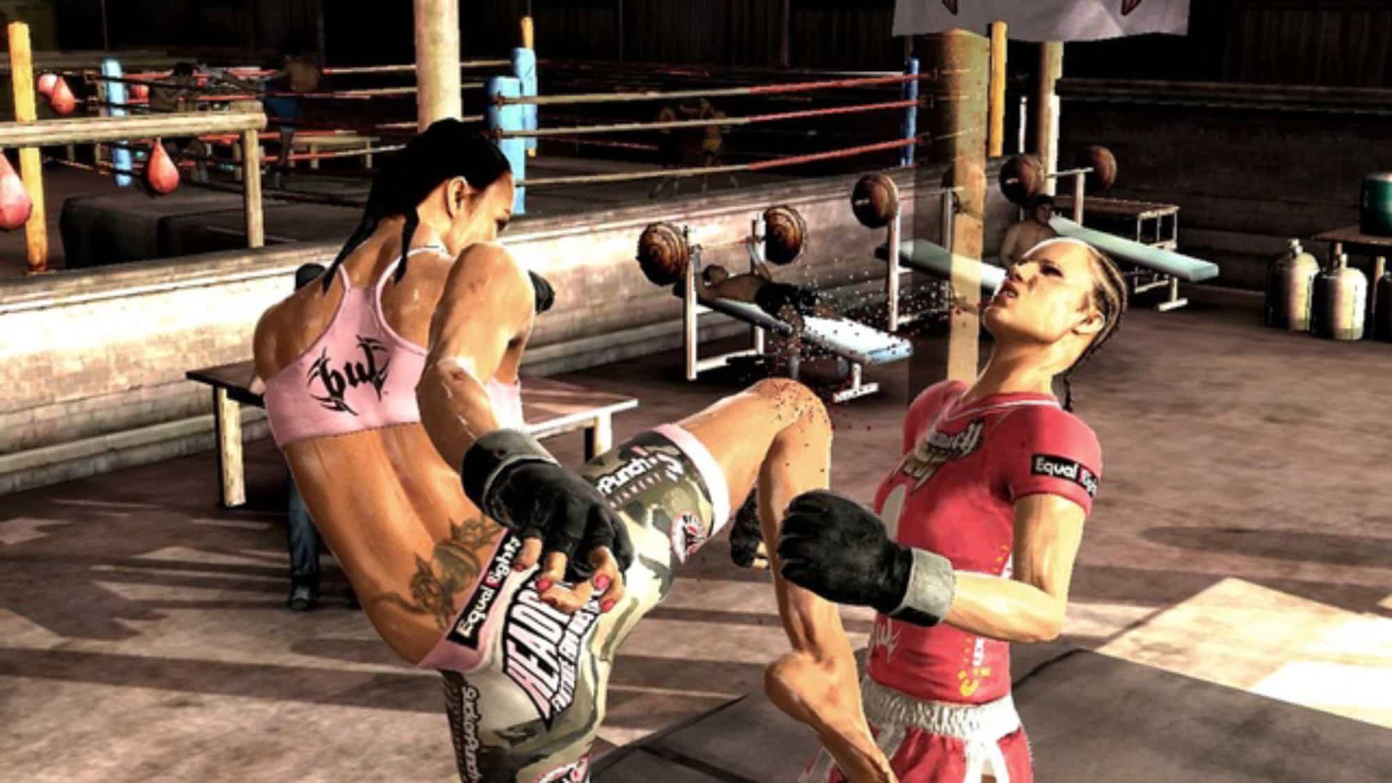 Supremacy MMA Gameplay Screenshot - Girl's Knee To Face