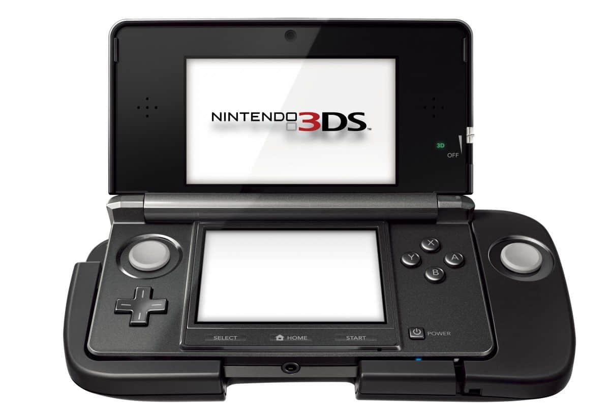 3DS Slide Pad Expansion Pic Showing How the Device Cradles the Full System