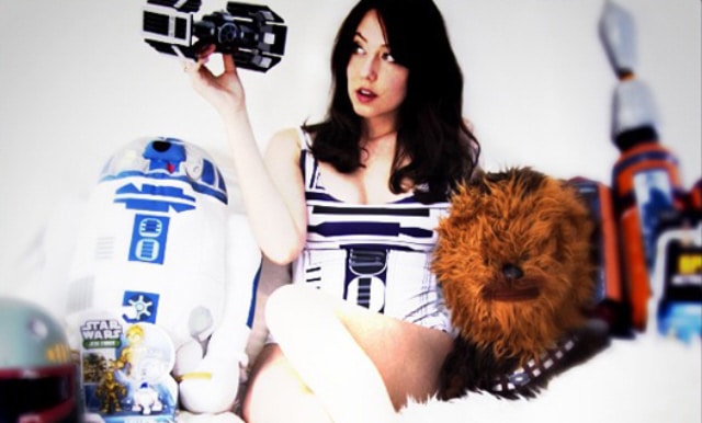 Girls of Geek Calendar Model With Star Wars Toys