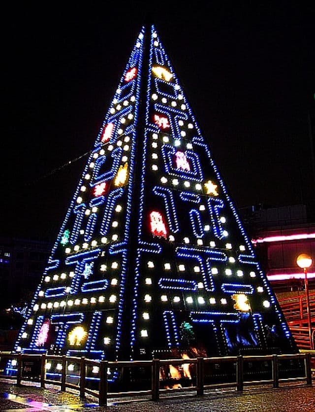 Pac-Man Christmas Tree full view