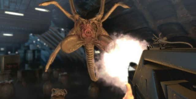 Aliens: Colonial Marines Facehugger attack screenshot