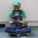 Luigi E3 2014 Cosplayer Playing 3DS