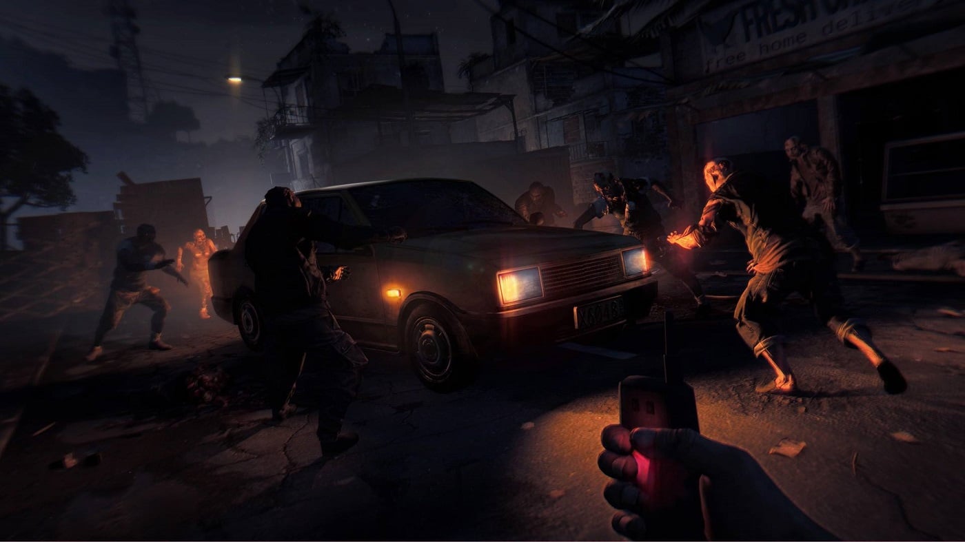 Dying Light Gameplay Screenshot Surrounded by Zombies