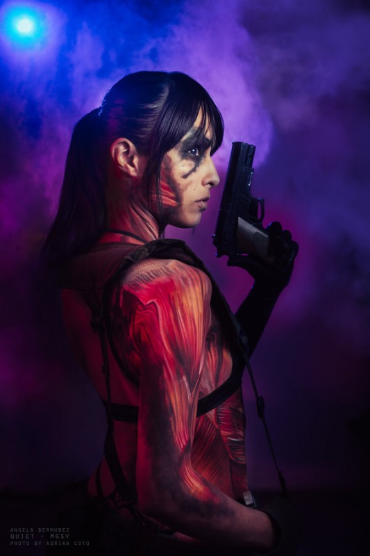 Quiet Cosplay Metal Gear Solid 5 Death in the Dark Starring Angela ...